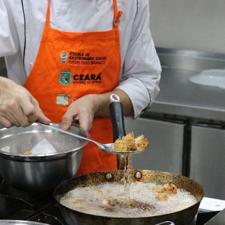 Escola de Gastronomia Social oferta 240 vagas para cursos gratuitos em fevereiro