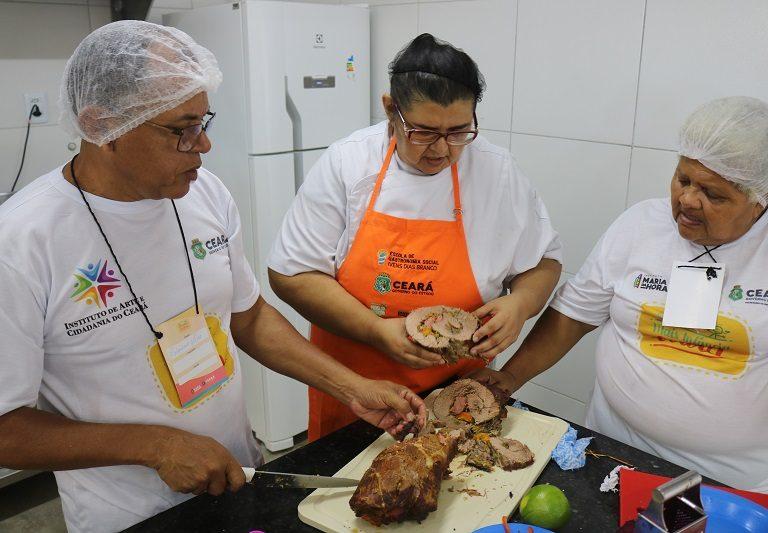 Escola de Gastronomia Social oferta cursos gratuitos nos Complexos Mais Infância; saiba como participar