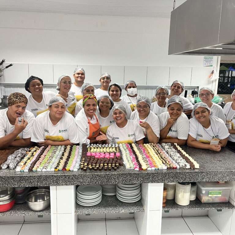 Confeitaria e cooperação marcam curso de “Docinhos para Festa” no Complexo Mais Infância Curió