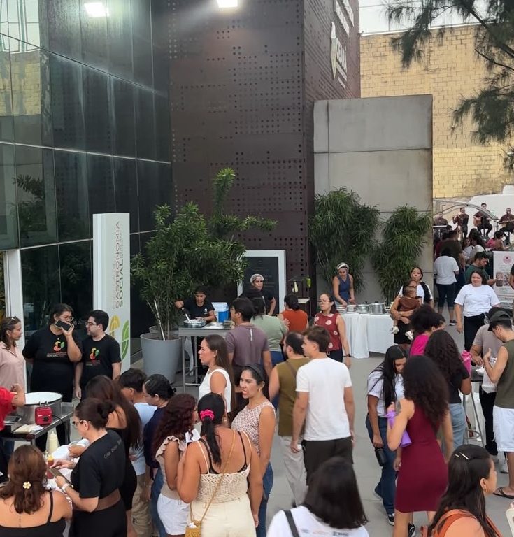 1ª Feira de Gastronomia Social do Mucuripe reúne produtos de 60 empreendedoras em Fortaleza